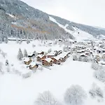 De Luxe Avec Espace Détente à Le Praz, Proche Des Pistes Et Commodités - Fr-1-568-42 Chalet *